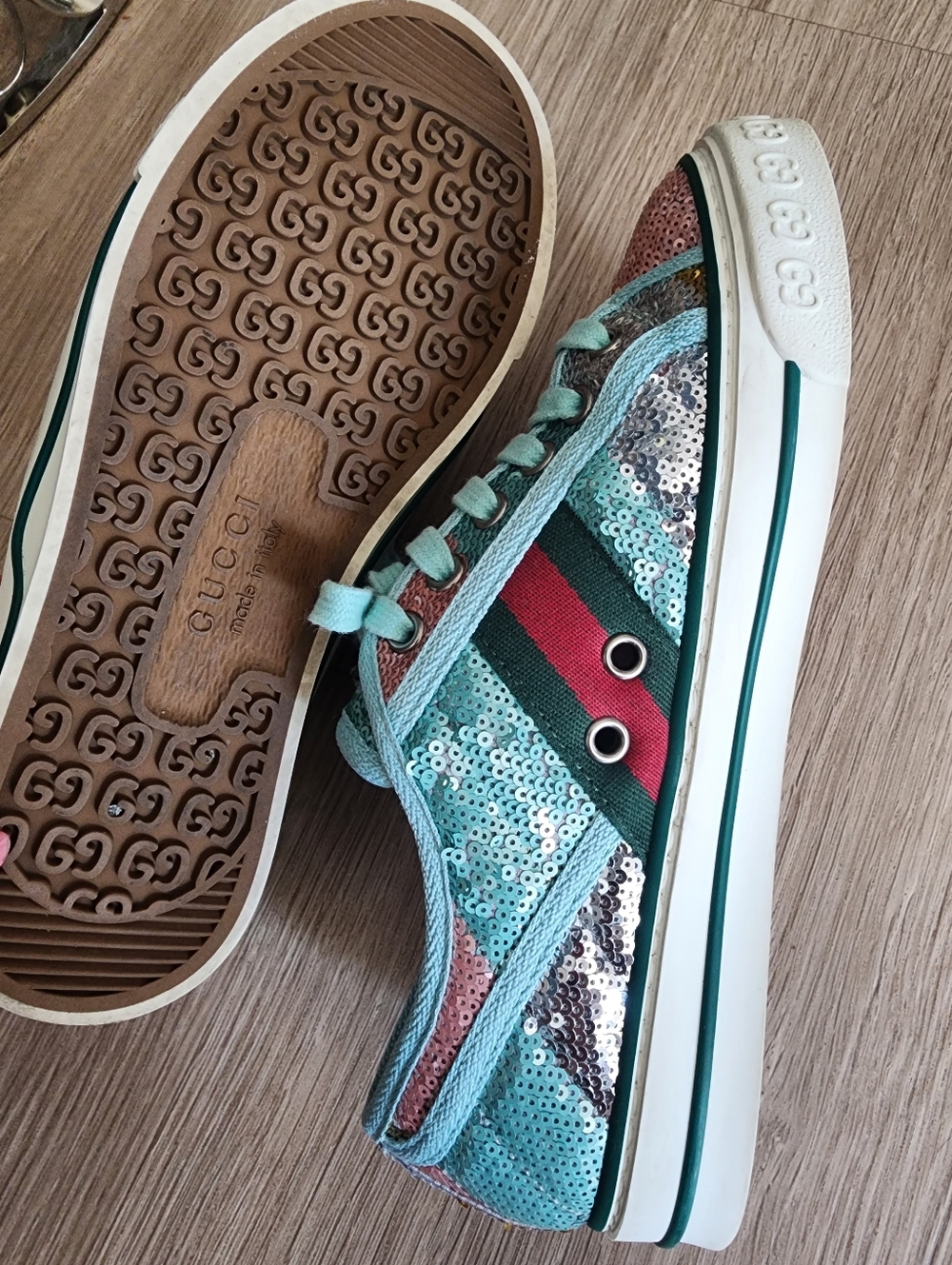 Authentic Gucci Sequined Low-Top Sneakers Shoes - Picture 7 of 13